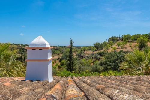 Morro dos Anjos - authentic farmhouse with a view just 3km from Olhao