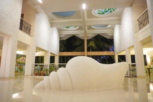 Lobby, Bambolim Beach Resort near Bambolim Beach