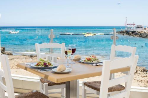 Pernera Beach Hotel - image 5
