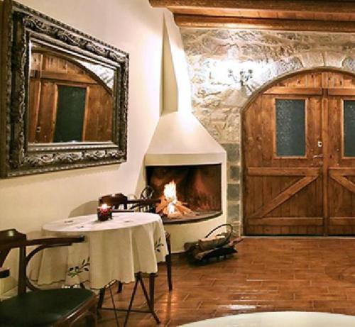 Előcsarnok, Archontiko tis Zois in Stemnitsa