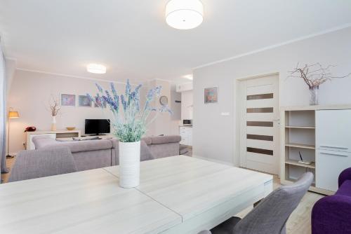 Apartamenty Pegaz by Noclegi Renters - image 5
