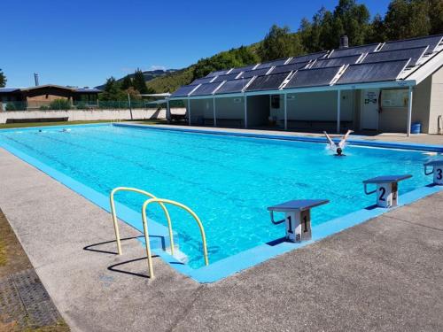 Úszómedence, Millers Flat Holiday Park in Millers Flat