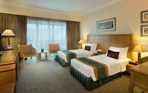 City Seasons Hotel Dubai - image 8