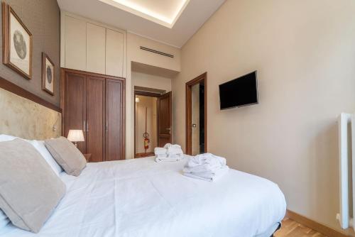 900 Apartments - image 5