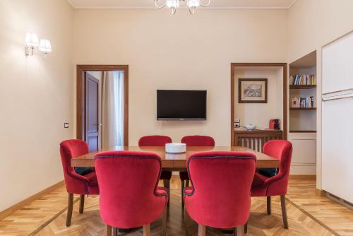 900 Apartments - image 7