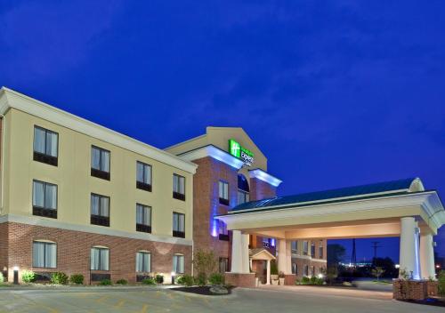 Holiday Inn Express Hotel & Suites Tipp City By IHG - 숙소 외관