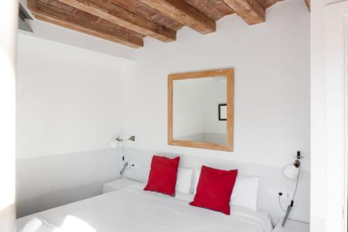 My Address in Barcelona Old Town - image 11