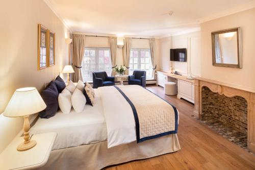1 queen bed