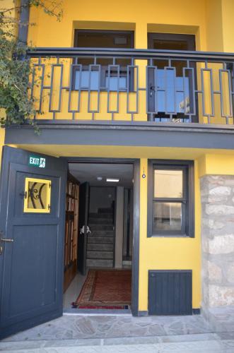 Ephesus Hostel - image 10