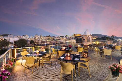 Sarovar - Lake Facing Boutique Hotel On Lake Pichola, Udaipur (foto 6)