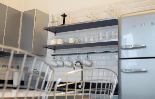 Regent House deluxe 1 bedroom apartment - image 2