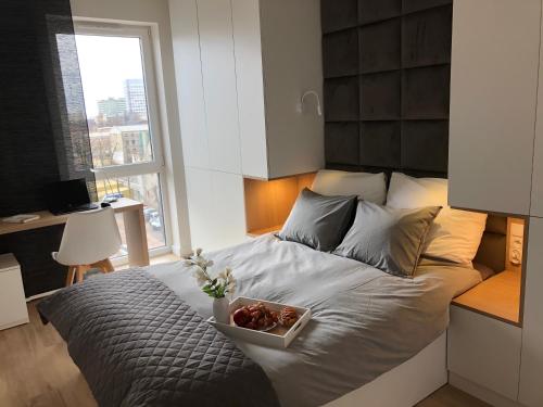 SKY Home- Ilumino Apartment -Centrum, Parking, Klimatyzacja, Dostęp na Kod