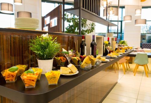 Holiday Inn Bologna - Fiera - image 12