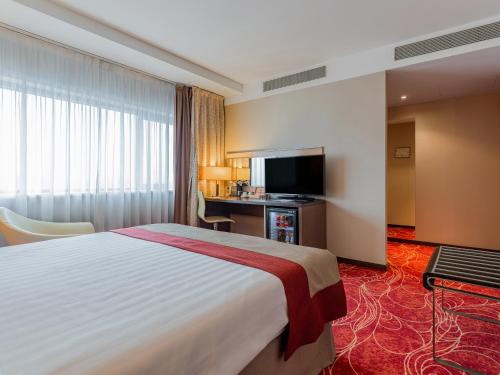 Ramada Sibiu Hotel - image 2