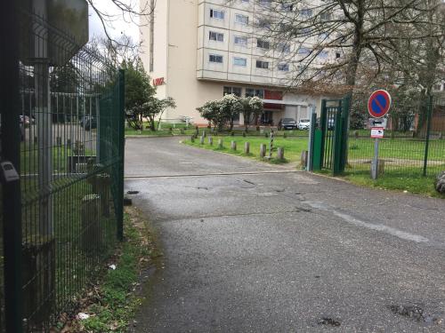 Appartement design tout confort (parking gratuit) in Gradignan