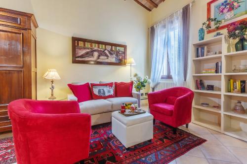 Ariostea University Duplex Apartment - image 2
