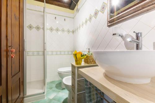 Ariostea University Duplex Apartment - image 12