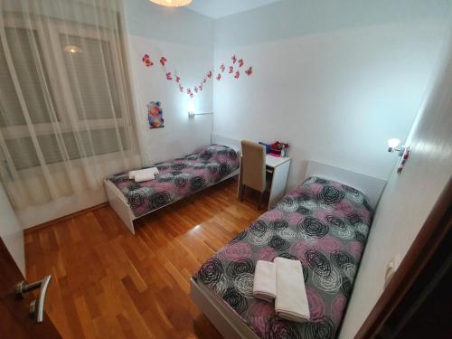 One-Bedroom Apartment image 10
