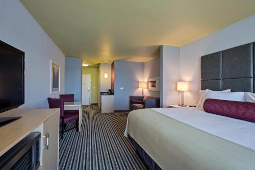 Holiday Inn Express & Suites Carlisle an IHG Hotel - image 2