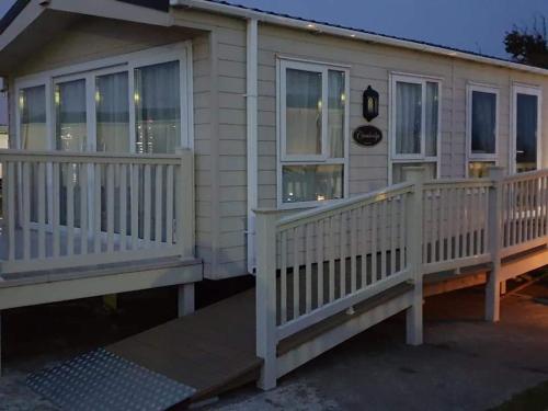 Stunning Caravan Seawick Holiday Park