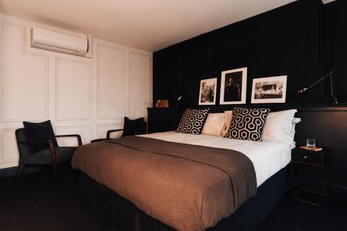 Cult Hotels The George Cheltenham - image 4
