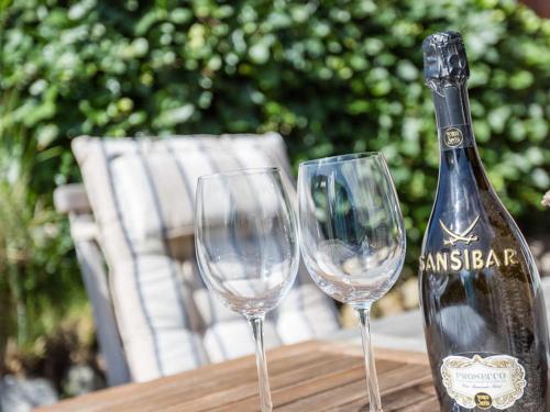 Skipper Hues - image 7