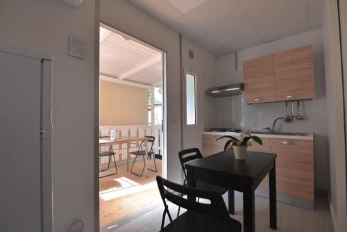 Kitchen, Camping Johnny in Marina Palmense