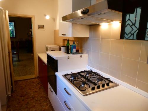 кухня, Casa storica e confortevole in Емполі
