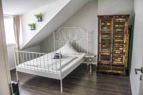 EXKLUSIVE 2 Zi. Dachgeschosswohnung in Top Lage!, Bremen (photo 9)