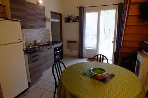 ห้องครัว, gite des deux rivières (gite des deux rivieres) in น็อง
