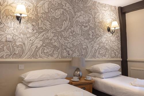 The New Inn - image 5