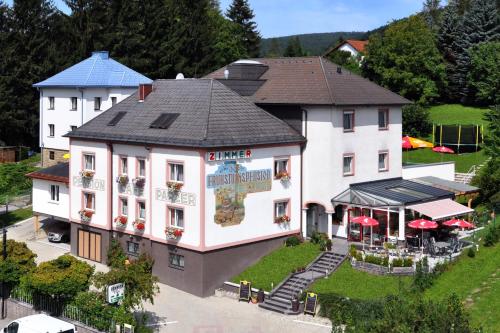 Pension Parzer Pressbaum bei Wien in Pressbaum, Österreich
