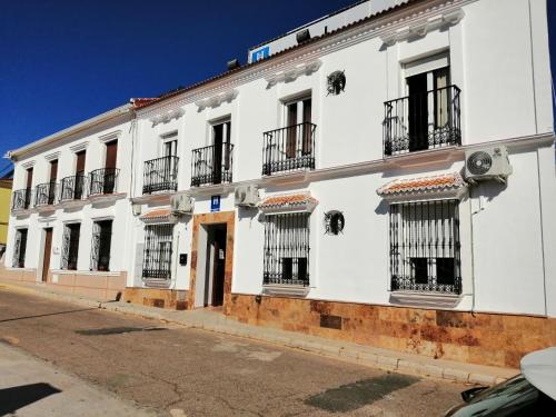 Hostal PILAS ALCARAYÓN 3