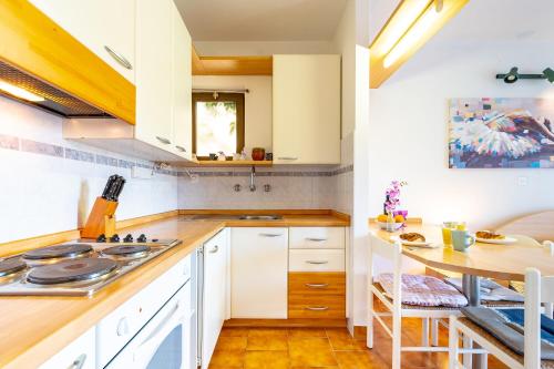 Apartments Tri Žala 4