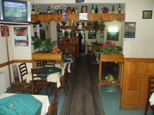 Hostel Olimpik - image 8