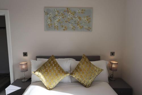 Birmingham NECAirport Interchange shortstay homebase - image 11