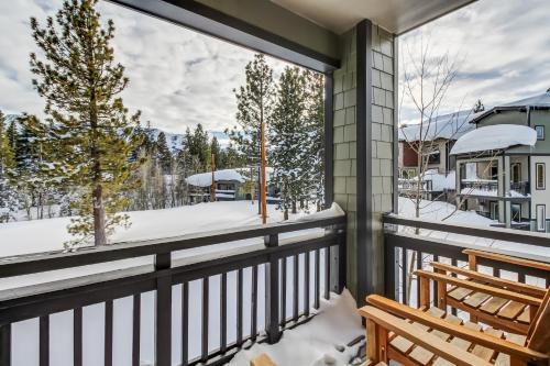 Mammoth Green Condos - image 6