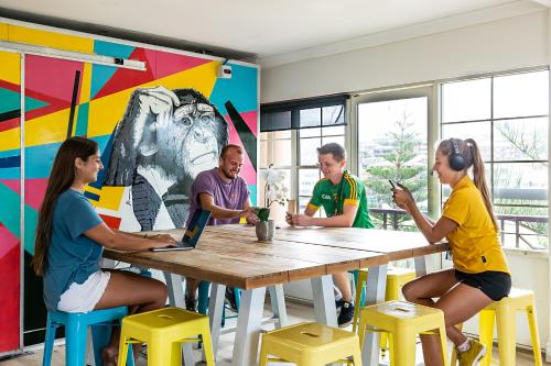 Mad Monkey Hostel Coogee Beach