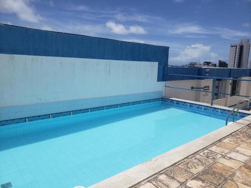 2 bedrooms, 3 beds