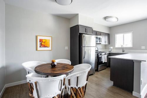 WanderJaunt - Quill - 1BR - Normal Heights