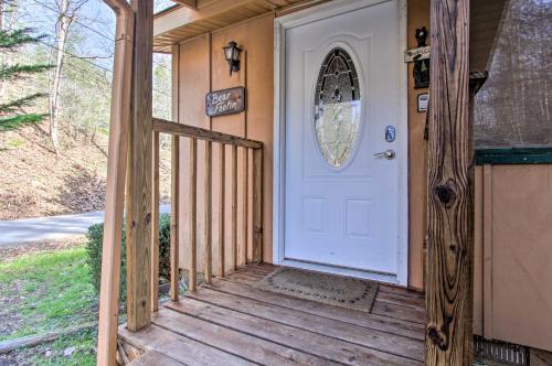 Couples Cabin Great Smoky Arts and Crafts Community - image 9
