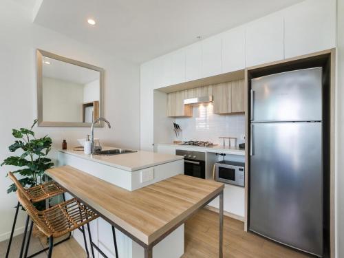 HARBOURSIDE- hosted by: L'Abode Accommodation