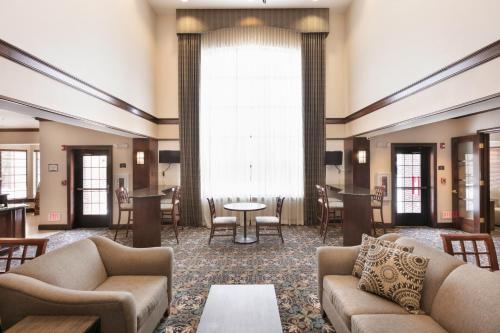 Staybridge Suites Akron-Stow-Cuyahoga Falls, an IHG Hotel