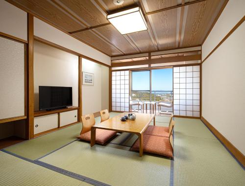 room detail thumbnail 0