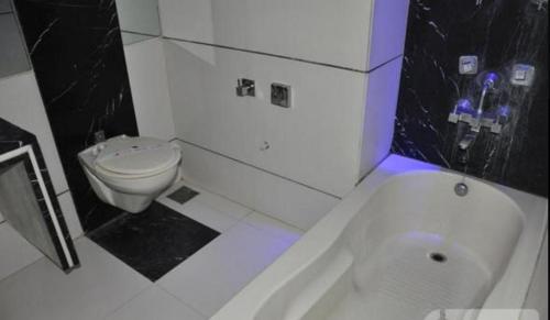 derin suit otel altnkum mahallesi 427 sokak no21 konyaalt antalya turkey tr 7070 kingwood country c