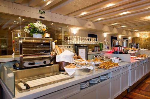 Parador de Santiago - Hostal Reis Catolicos - image 8