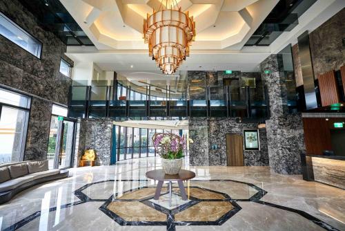 So Fun Hotel in Wujie Township