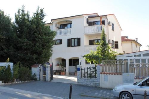 Apartments with a parking space Medulin - 7221 
