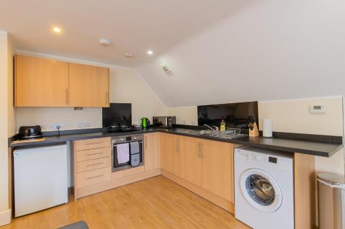 2 Bedroom Penthouse, Clockhouse, Hoddessdon