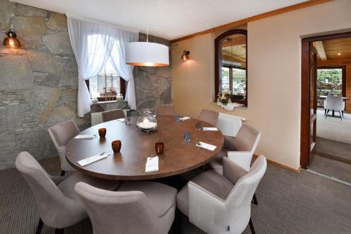 Étterem, Kukucka Mountain Hotel & Residences in Tatranska Lomnica